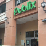 Publix se adapta a nueva ley de Florida y autoriza el porte visible de armas en sus tiendas