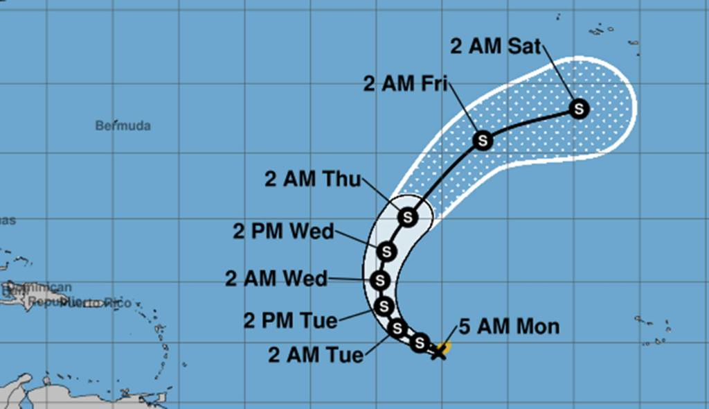 Se forma tormenta tropical Lorenzo en el Atlántico, pero no amenaza tierra firme