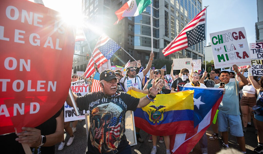 Las protestas anti-Trump ‘No Kings’ regresarán a Florida Central el sábado