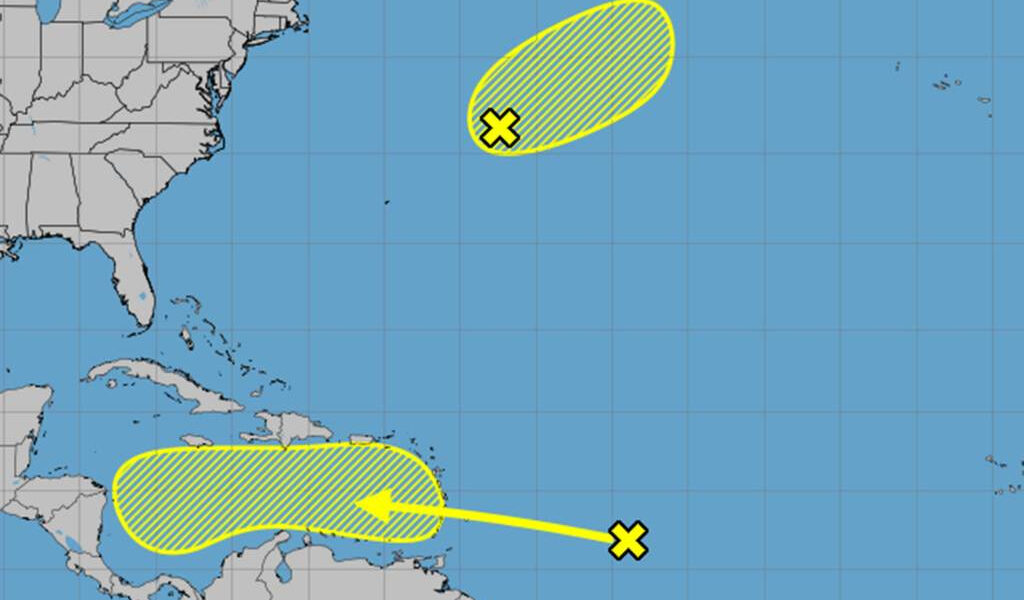 El centro de huracanes continúa rastreando 2 sistemas con posibilidades de desarrollarse