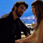 La miniserie del protagonista de ‘Old Money’ que puedes ver gratis: una historia de amor junto a una actriz de ‘Una nueva vida’