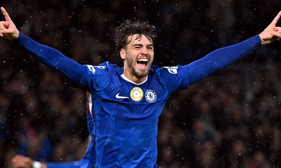 Guiu aprieta a Gonzalo