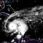 El gran huracán Melissa desatando torrentes en el Caribe y se prevé que se convierta en categoría 5