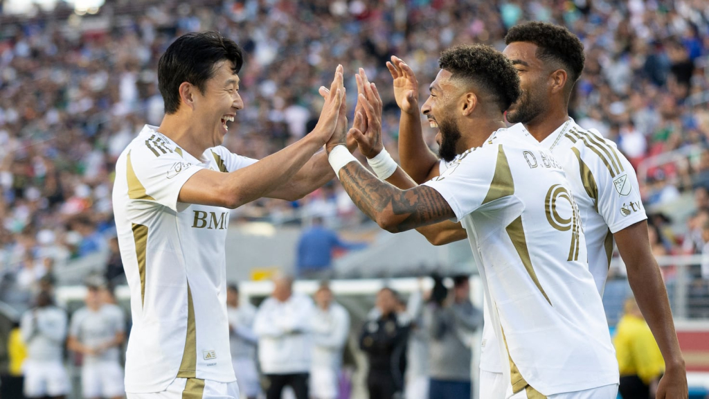 Hugo Lloris llena de elogios a Son: “Es nuestro líder”