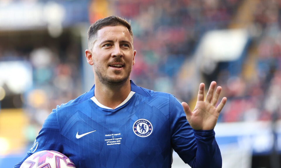 La Premier, rendida a Hazard