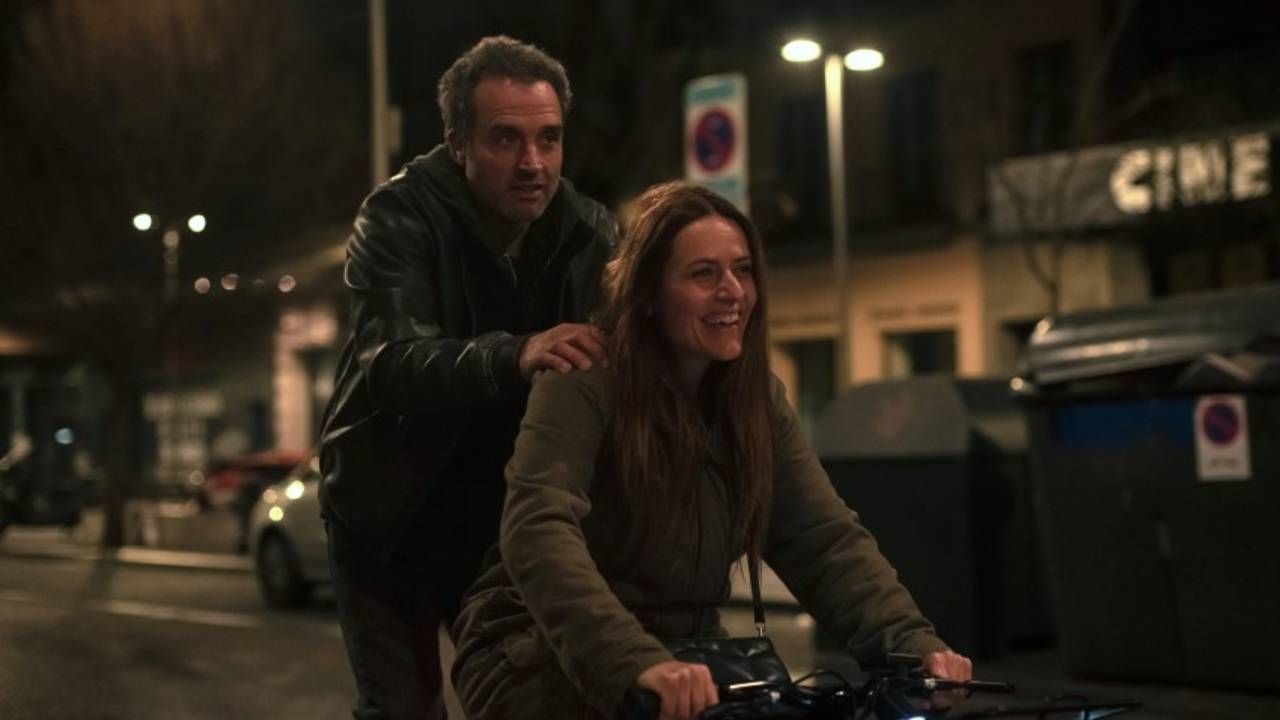 Itziar Ituño como Gabriela y Daniel Guzmán como Lucas en 'La deuda'