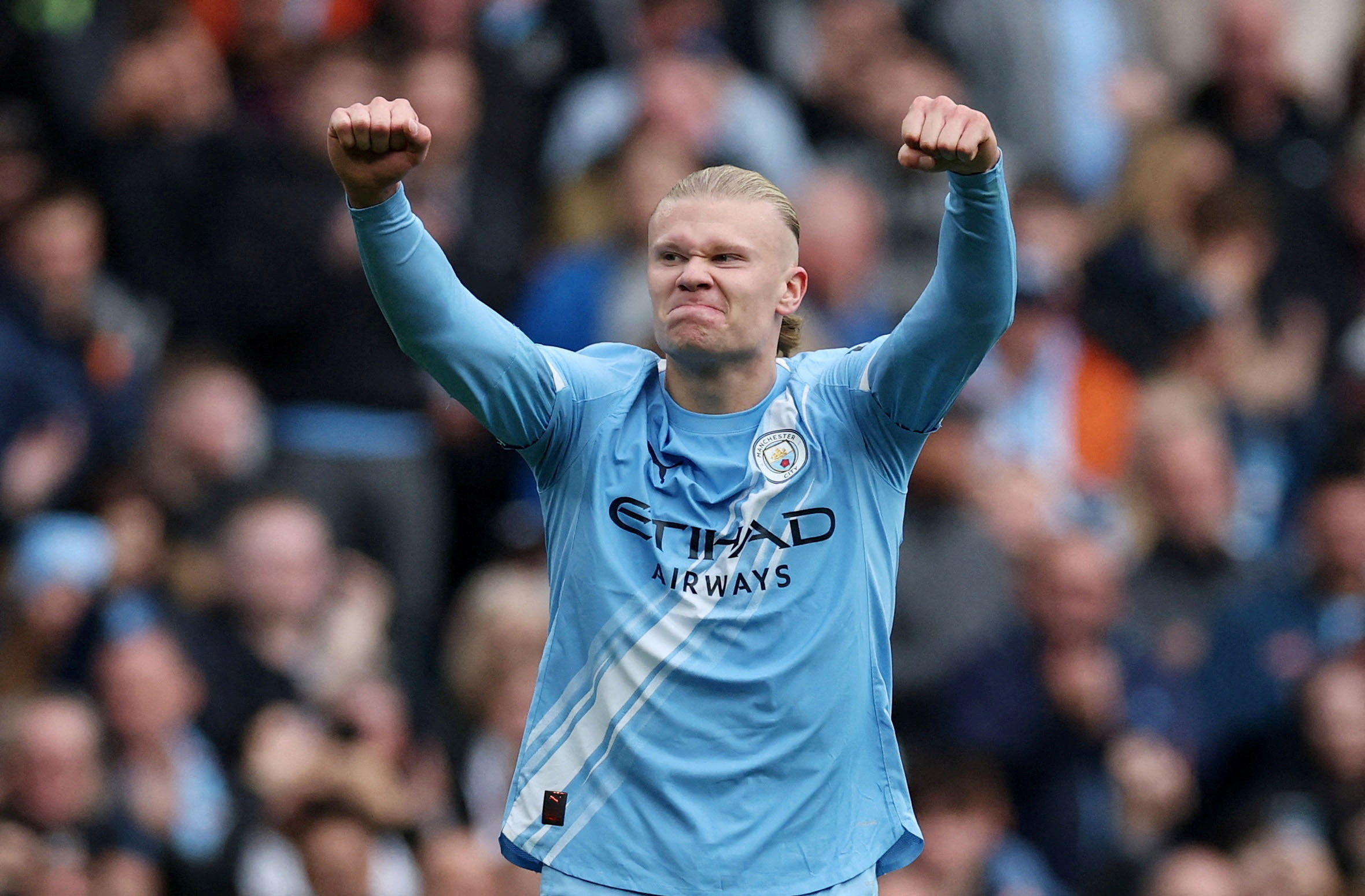 Haaland celebra durante el partido de Premier League contra el Everton.