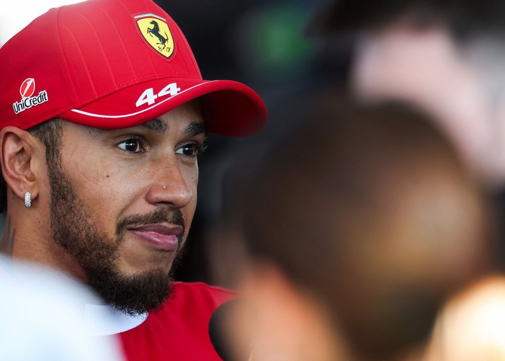 Hamilton aconseja a Piastri y Norris ser