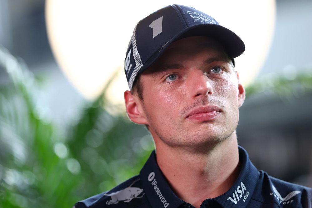 Verstappen bromea sobre sus opciones al título: 