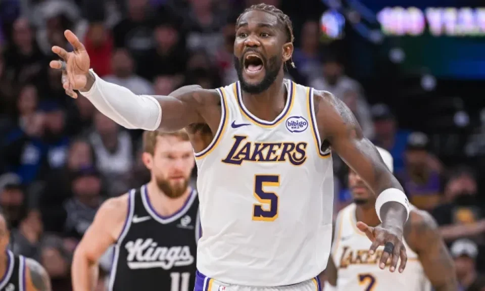 La lesión de Deandre Ayton: qué le pasó y qué tiene el interno de los Lakers | Sporting News Argentina