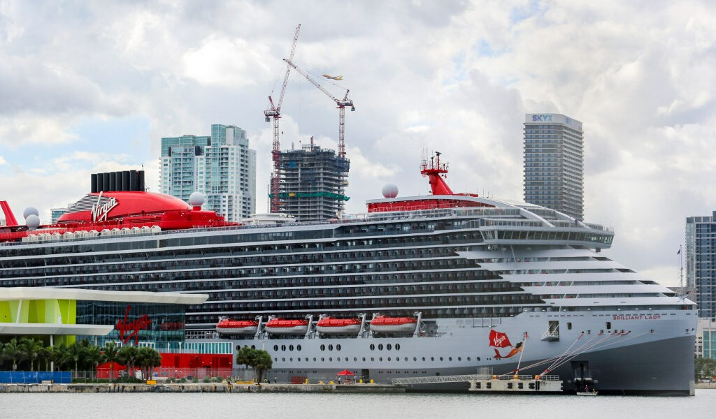 El nuevo Brilliant Lady de Virgin Voyages trae diversión solo para adultos a Florida