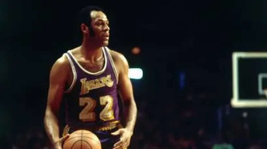 Cuál es el máximo promedio de puntos de un jugador de los Lakers: El récord que desafía Luka Doncic | Sporting News Argentina