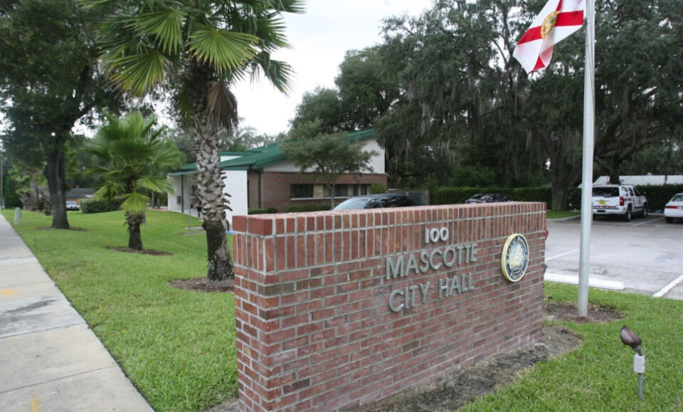 Elecciones en el condado de Lake: Jaycox derrota a O’Neil, los titulares de Mascotte resisten