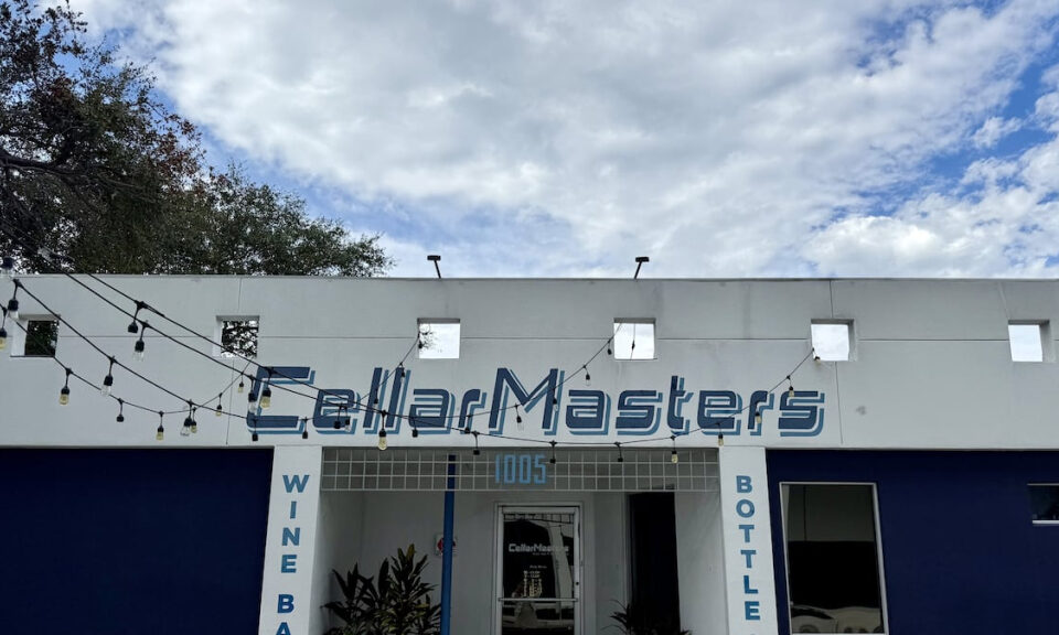 El bar de vinos de San Petersburgo CellarMasters ha cerrado