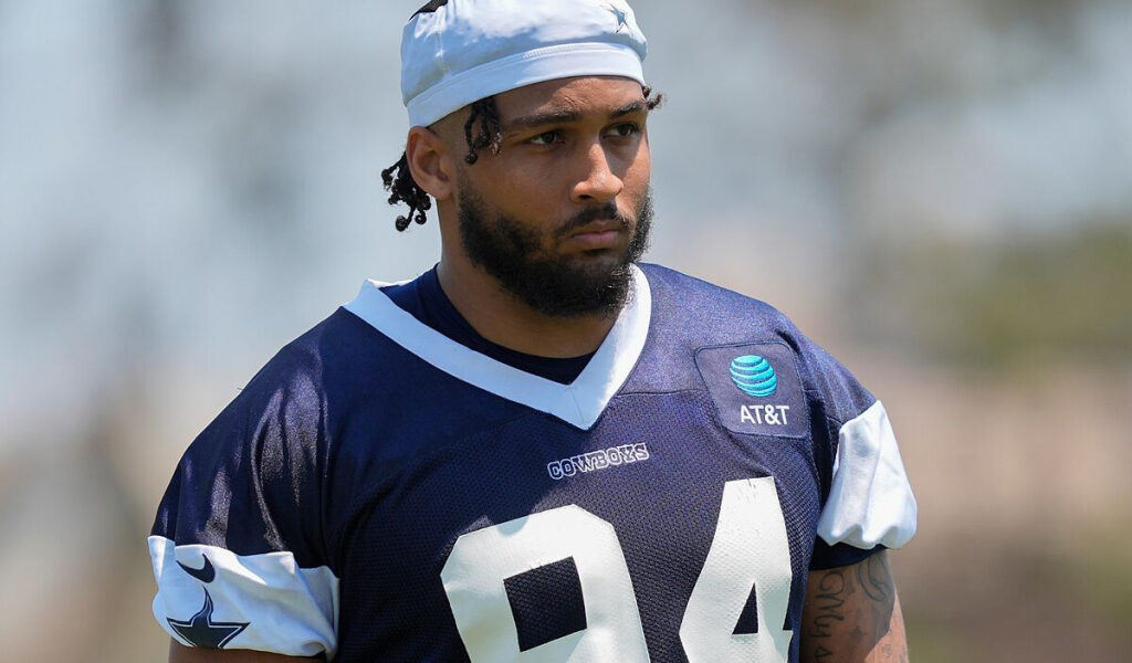 De cunto es la fortuna de Marshawn Kneeland? As es el contrato del jugador de los Cowboys fallecido