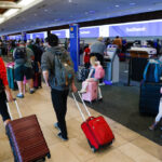 ‘Va a afectar al turismo’: los recortes de vuelos comienzan a afectar al aeropuerto de Orlando