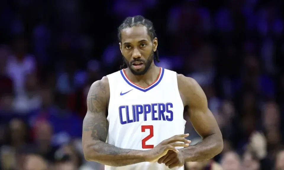 Una nueva lesión vuelve a golpear a Kawhi Leonard: qué tiene y cuándo podrá volver a jugar | Sporting News Argentina