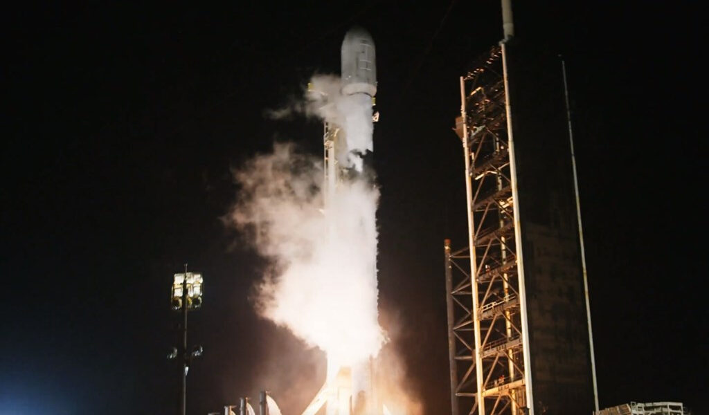 El lanzamiento temprano del domingo desde SpaceX iguala el récord de Space Coast