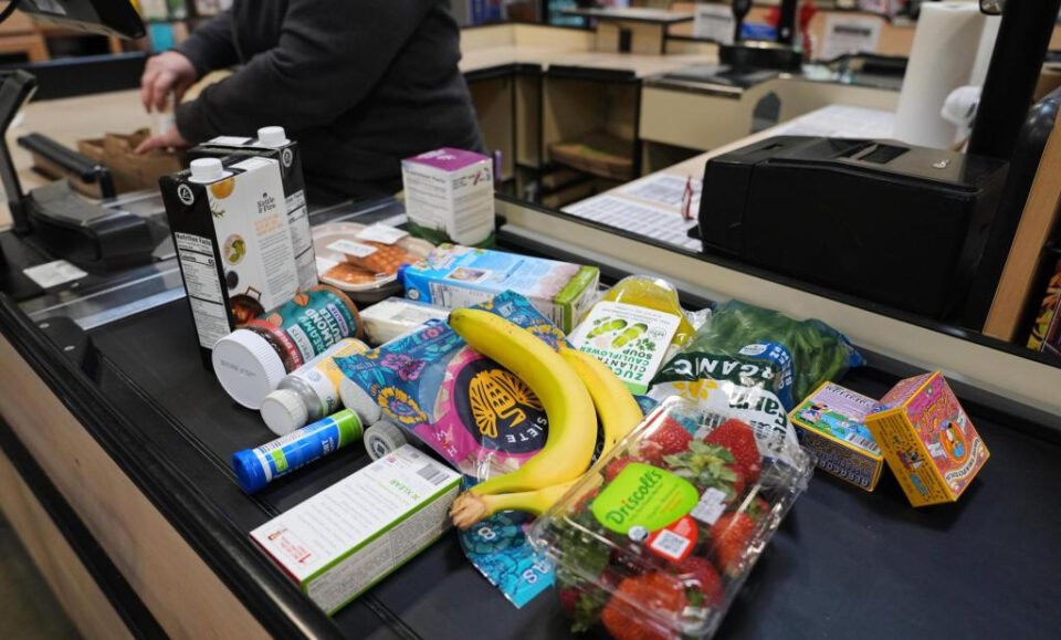 La Corte Suprema extiende su orden que bloquea los pagos completos de SNAP, con el cierre potencialmente cerca de su fin