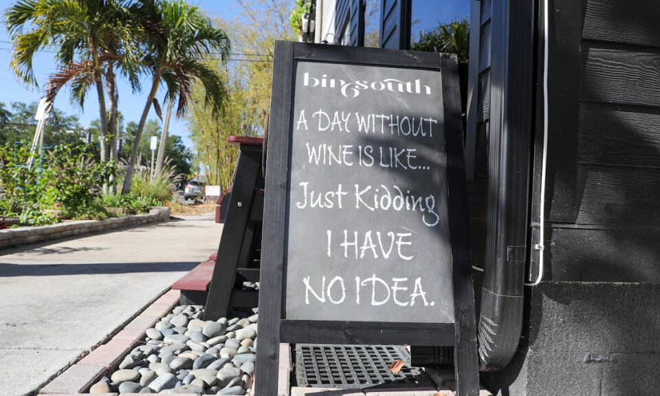 El bar de vinos, restaurante y tienda de botellas de San Petersburgo reabrirá sus puertas