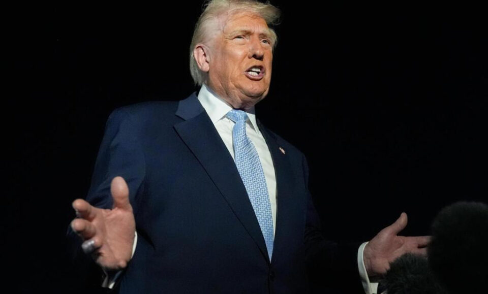 Editorial: Con los expedientes de Epstein, Trump no puede ganar