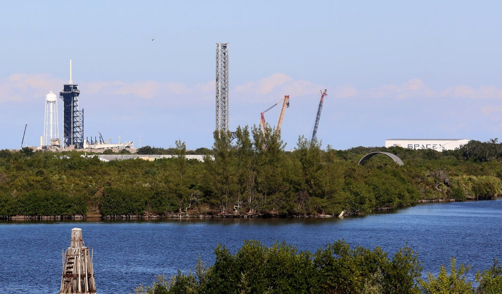 El primer lanzamiento de Starship en Space Coast podría realizarse a mediados de 2026, dice un funcionario de la Fuerza Espacial