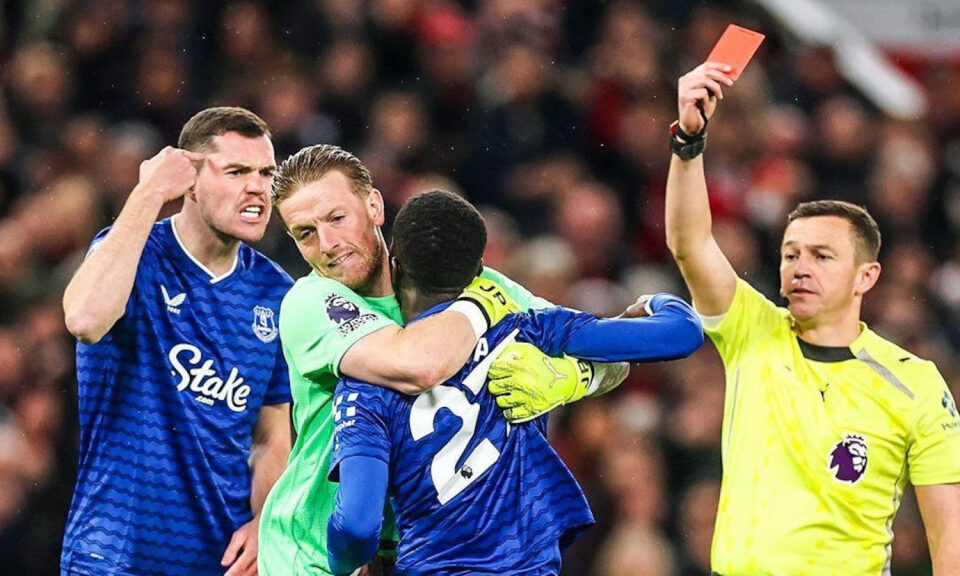 Bochorno de Gueye… y del United