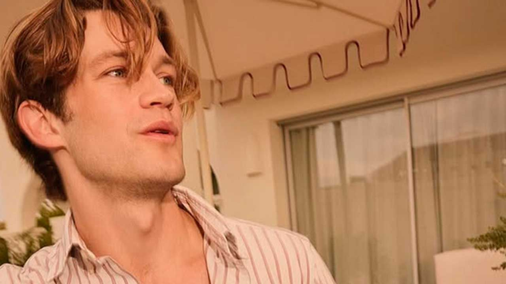 Damian Hardung compatibiliza ‘Maxton Hall’ con estudiar medicina porque le ayuda a «mantener la cordura»: «Necesito otro sustento»