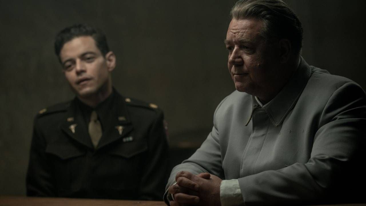 Rami Malek y Russell Crowe en 'Núremberg'