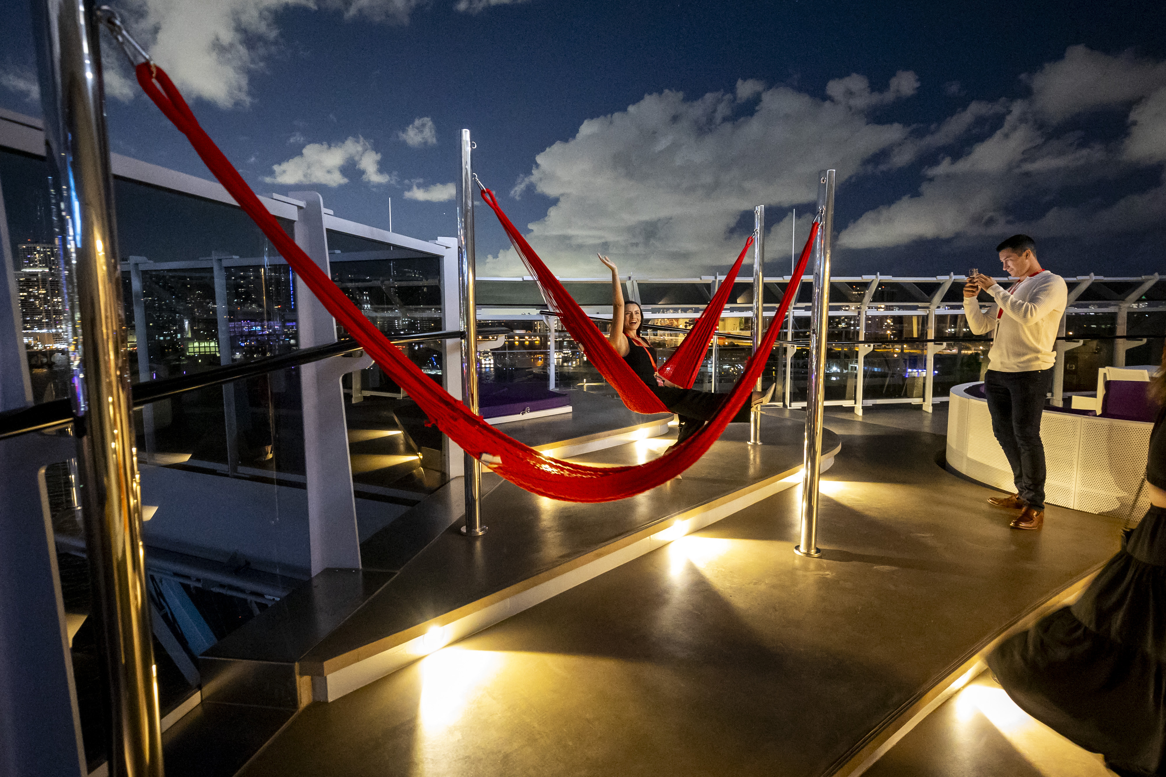 La Massive Suite es la opción de alojamiento más grande en el Brilliant Lady de Virgin Voyages en la Terminal V de PortMiami el 16 de octubre de 2025. (Patrick Connolly/Orlando Sentinel)