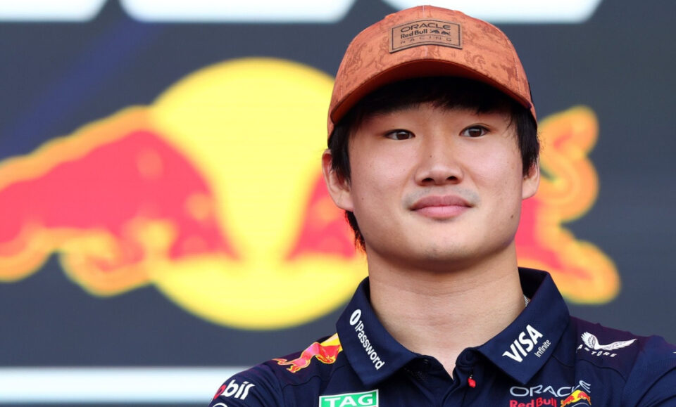 Tsunoda promete luchar tras la «dura» pérdida de su asiento en Red Bull