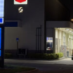 Precio de la gasolina en Florida baja a $2.92, pero AAA advierte un inminente repunte