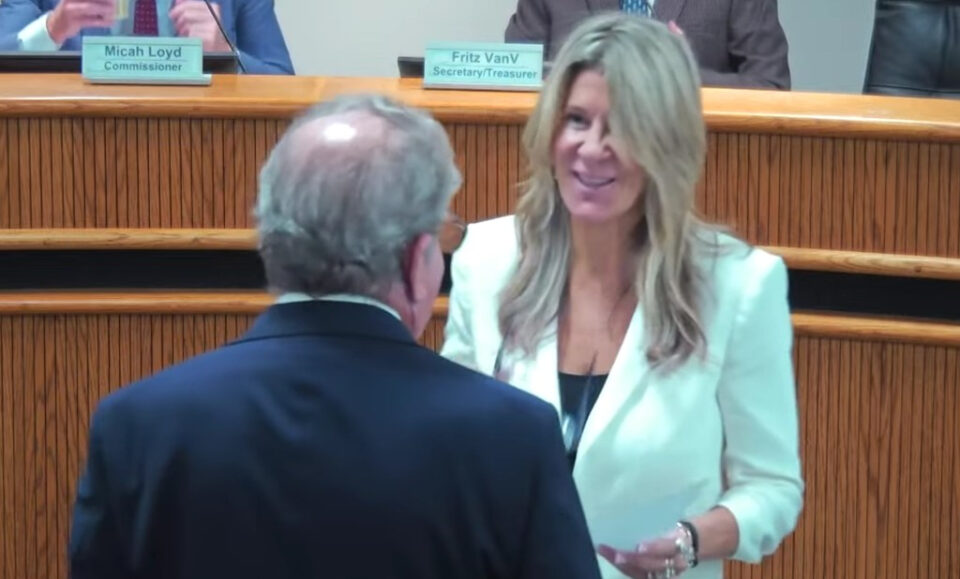 DeSantis nombra director ejecutivo de empresa espacial para la junta de Puerto Cañaveral tras la muerte del presidente