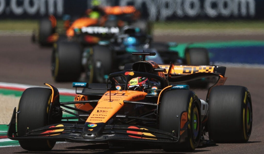 El tope presupuestario hizo posible el título de McLaren, según Toto Wolff