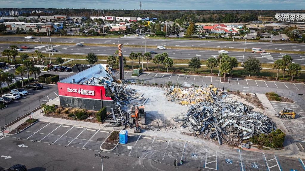 La demolición de Rock & Brews en Wesley Chapel allana el camino para Portillo’s