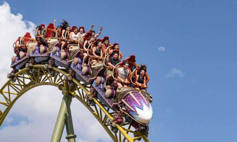 La muerte de un hombre en montaña rusa en Universal Orlando Resort fue declarada accidental | CNN