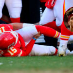 Lesin de Patrick Mahomes: Confirman peor panorama y sera baja de hasta un ao; podra ser operado