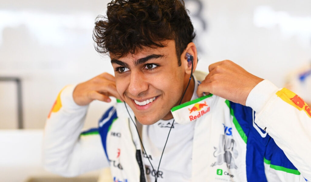 Lindblad agradece a Marko su apoyo: Sin él no habría llegado a F1