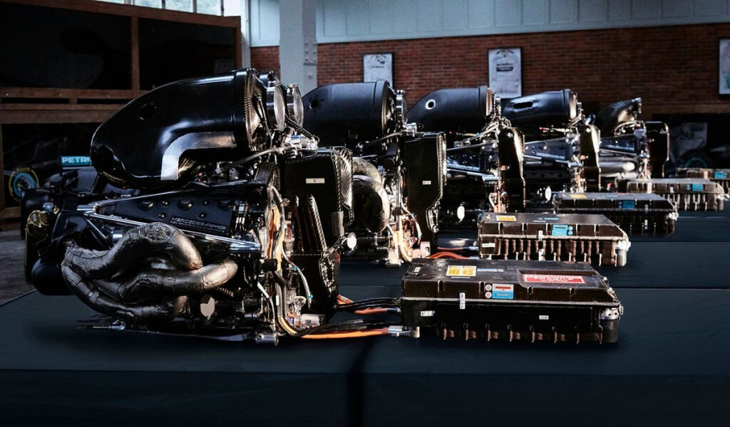 Las posibles formas en que los rivales responderán a los motores Mercedes y Red Bull