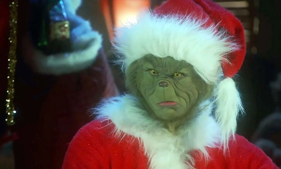 Solo Jim Carrey es capaz de llevar la contraria a todo un equipo y salir airoso: su improvisación mejoró notablemente esta escena de ‘El Grinch’