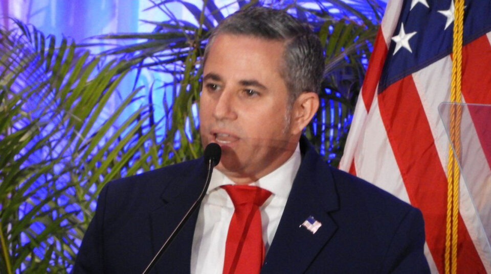 El Diario en 90 segundos: Empresa demanda al recaudador de impuestos de Miami-Dade