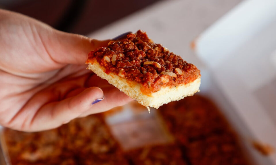 ¿Qué es la scachatta? La atrevida historia del alimento básico tipo pizza de Tampa