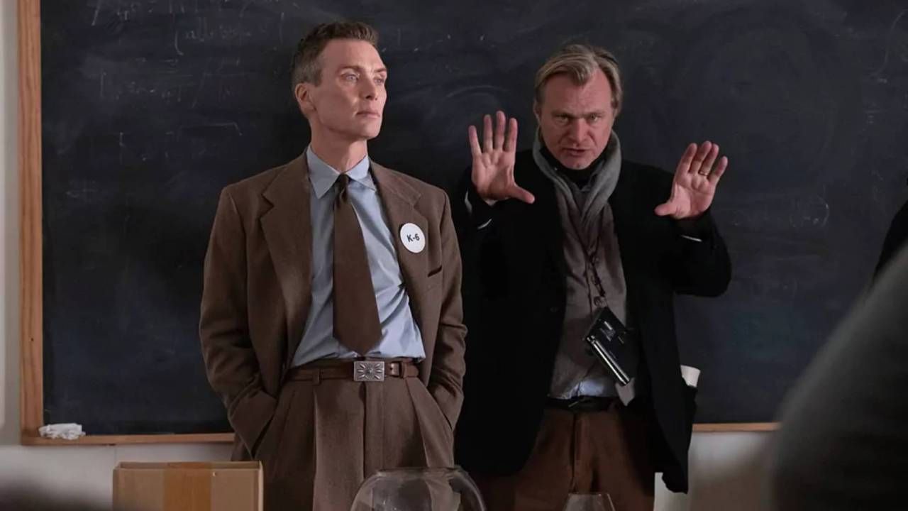 Cillian Murphy junto a Christopher Nolan en el rodaje de 'Oppenheimer'