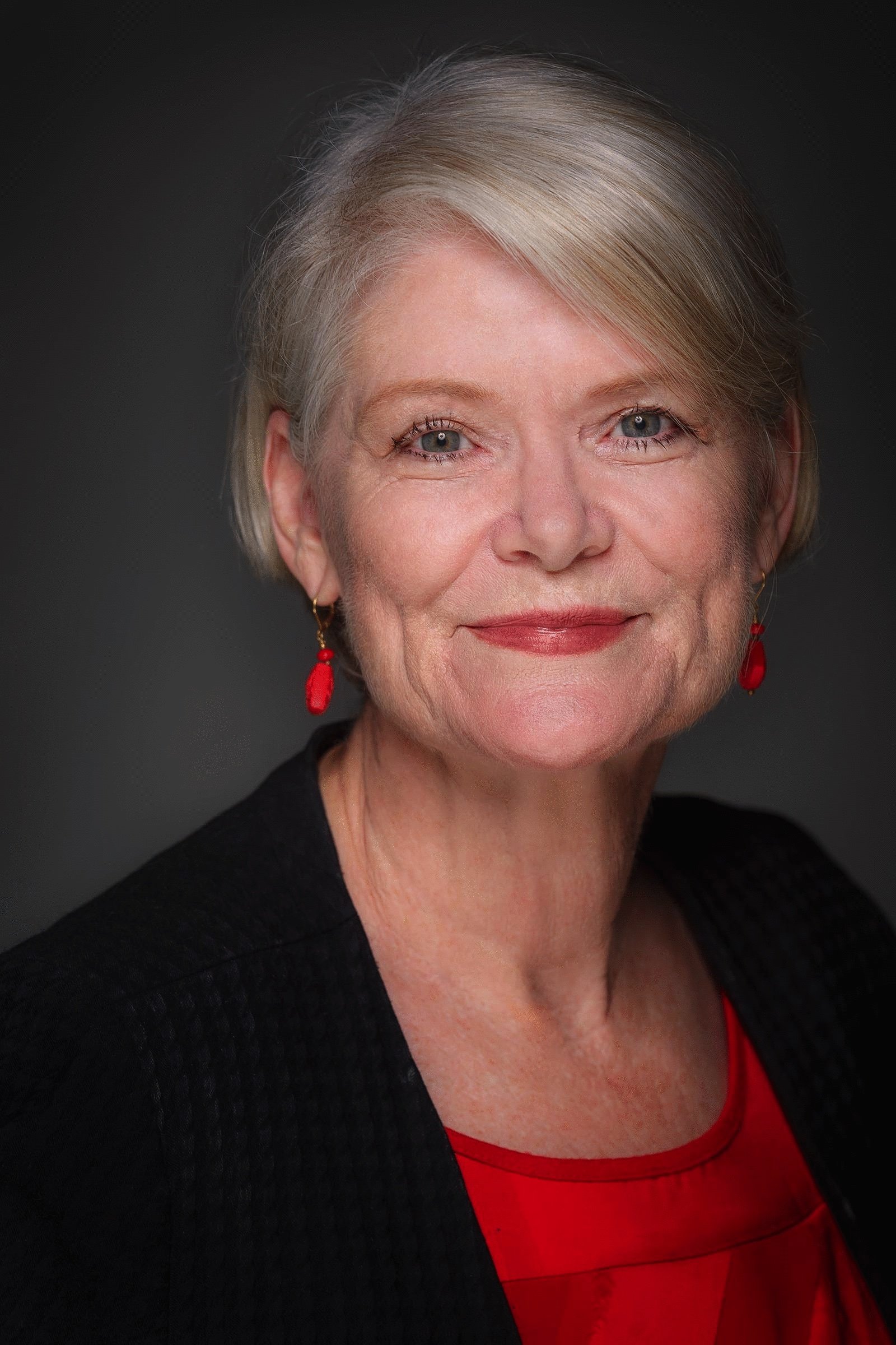 Pat Beall es redactor editorial y columnista del Sun Sentinel y se centra principalmente en cuestiones del condado de Palm Beach.