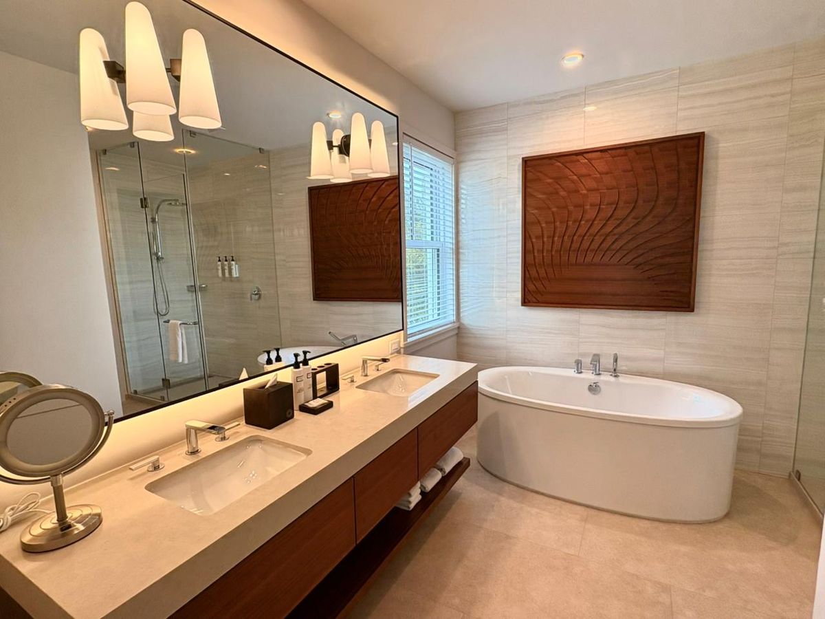 La propuesta apunta a viajeros que buscan comodidad, privacidad y experiencias compartidas.