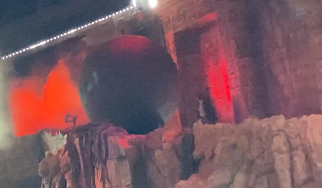 Miembro del elenco de Disney resultó herido al impedir que una roca de Indiana Jones golpeara a la multitud