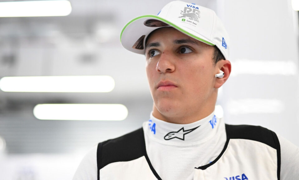 Steiner espera que Hadjar pueda «mantener la presión» con Verstappen en Red Bull