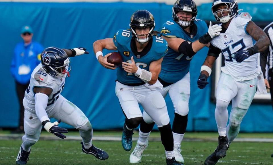 Los Jaguars en racha se hacen con el título de la AFC Sur al derrotar 41-7 a los Titans