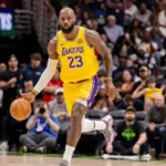 LeBron James y Luka Dončić brillan con 30 puntos cada uno y Los Angeles Lakers consigue su tercer triunfo consecutivo  | Sporting News Argentina