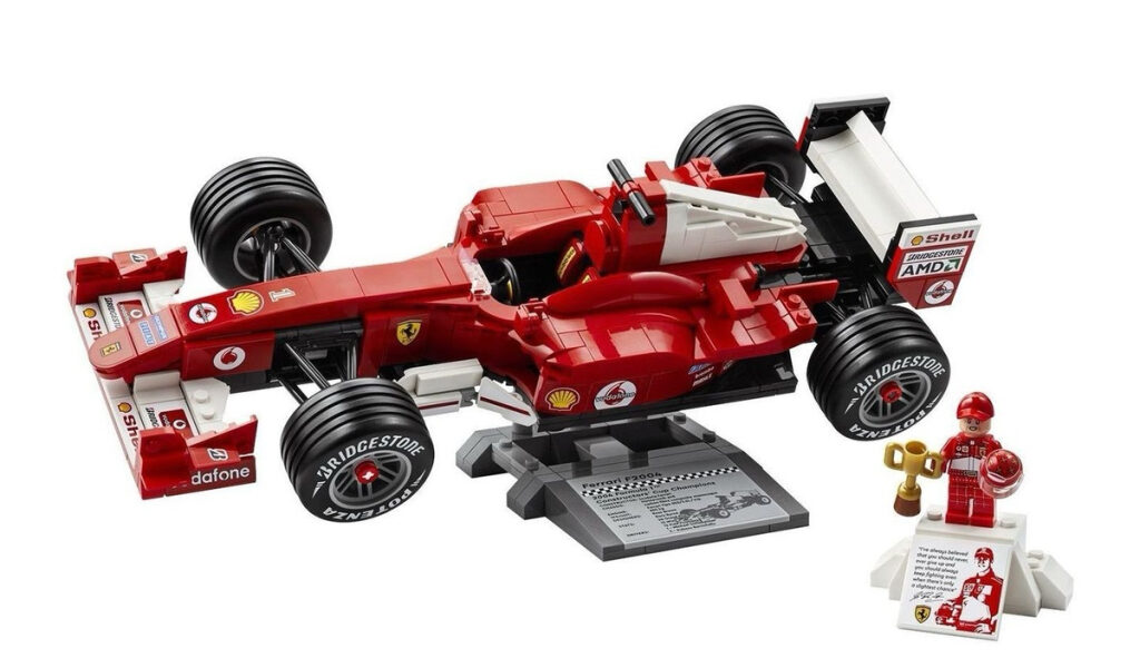 El Ferrari de Michael Schumacher de 2004 hecho por LEGO está en camino